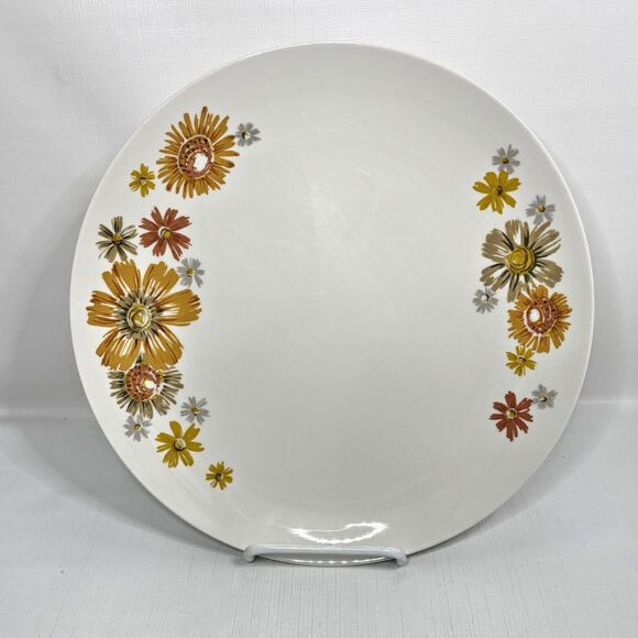 Japan Kokura Ware Dinner Plate Marigold Iron Stone 50s Cottage Core Replacement - Picture 1 of 4